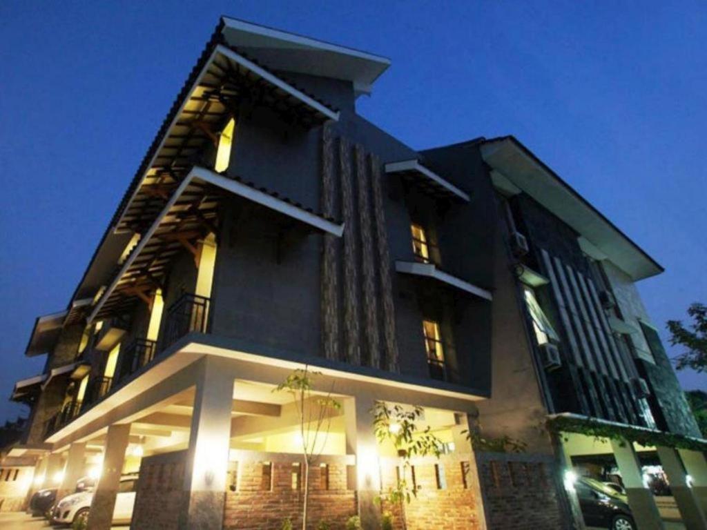Oasis Studio - Satu Kejayan Exterior foto
